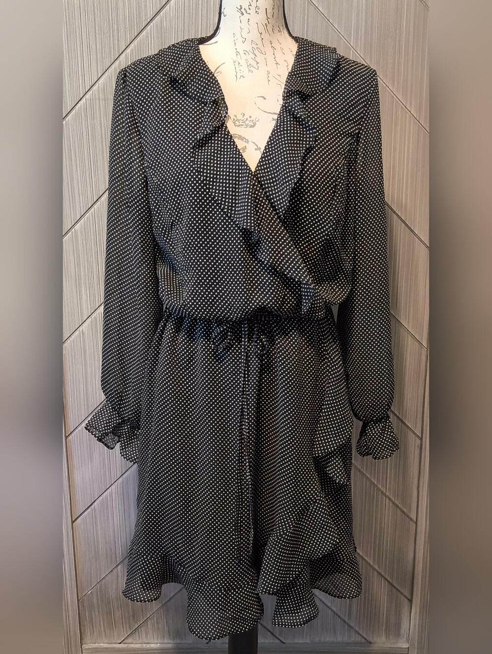 Roz & Ali 12 Black & White Polka Dot Long-Sleeve Ruffles Faux Wrap Dress